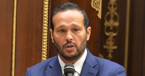 محمد حلاوة رئيس لجنة الصناعة والتجارة بمجلس الشيوخ: مشاركة الرئيس عبد الفتاح السيسى فى قمة أبو ظبى التشاورية تعكس حرص الدولة المصرية على تعزيز العمل العربى المشترك و تحقيق الأمن والاستقرار الإقليمى والدولى