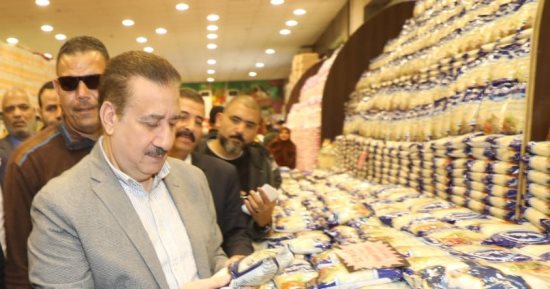 محافظ المنوفية يتابع جهود التموين فى الرقابة على الأسواق ويحرر 221 محضرا تموينيا