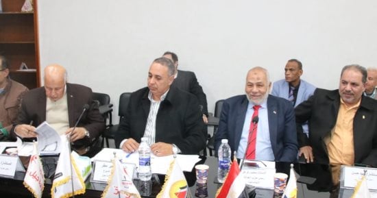 تفاصيل اجتماع تحالف الأحزاب المصرية.. استمر 4 ساعات متواصلة.. تشكيل لجنة لتحديد الأسماء المشاركة بالحوار الوطني.. تيسير مطر: شكرا لمجلس أمناء الحوار الوطني لجهودهم وتلقيهم آلاف الأفكار لصالح الجمهورية الجديدة 