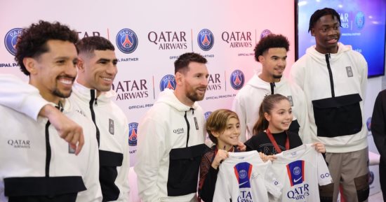 نجوم باريس سان جيرمان مع الجماهير فى قطر قبل كأس موسم الرياض.. صور