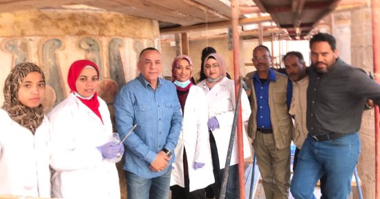 الانتهاء من أعمال تنظيف 37 عمودا من أعمدة صالة أعمدة معابد الكرنك بمحافظة الأقصر