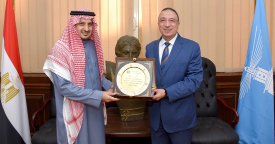 محافظ الإسكندرية يستقبل القنصل السعودى لبحث تعزيز سبل التعاون