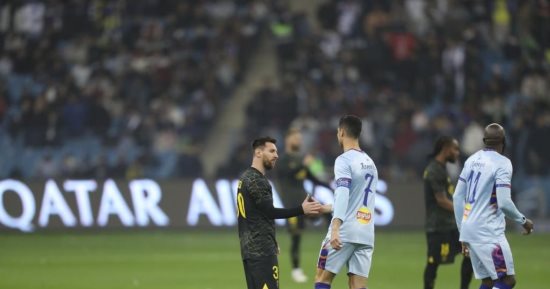 رونالدو وميسي يسجلان فى تعادل الهلال والنصر ضد باريس سان جيرمان بالشوط الأول