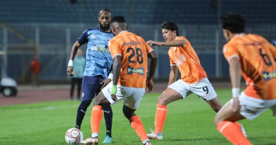 بيراميدز يتقدم على فاركو بهدفين دون رد في الشوط الأول