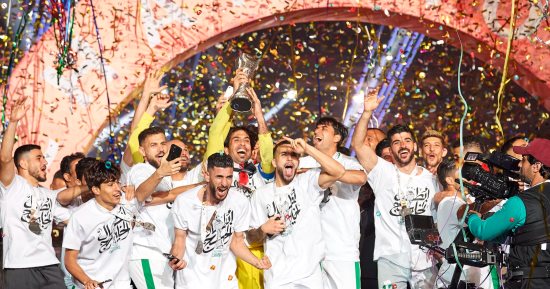 مراسم تتويج منتخب العراق بكأس الخليج العربي