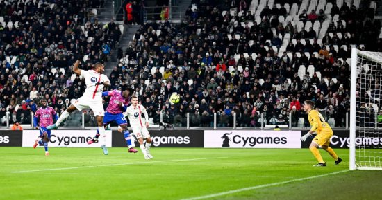 يوفنتوس يتعادل 1 - 1 مع مونزا فى الشوط الأول بكأس إيطاليا