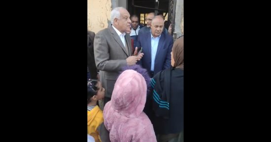 محافظ الجيزة للمواطنين: "الدولة تحاول توفير كل السلع.. المهم ناخد على قدنا"