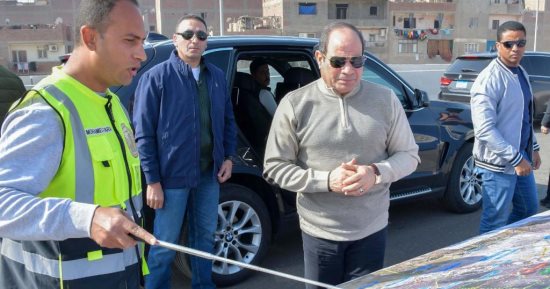 الرئيس السيسى يتفقد مشروعات المحاور والطرق بمحافظة الجيزة