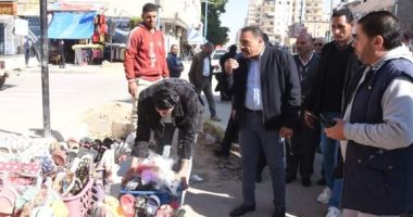 محافظ مطروح يشدد على رفع الإشغالات والتعديات على الأرصفة
