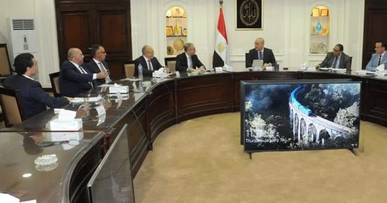 وزير الإسكان يلتقى مسئولى مجلس العقار لمناقشة وضع حلول لتحديات القطاع