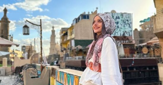 Come to Egypt.. شيف لبنانية تروج للسياحة إلى مصر بجولة فى القاهرة القديمة
