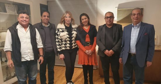 إيناس الدغيدى رئيس لجنة تحكيم الأفلام الطويلة بمهرجان السينما العربية