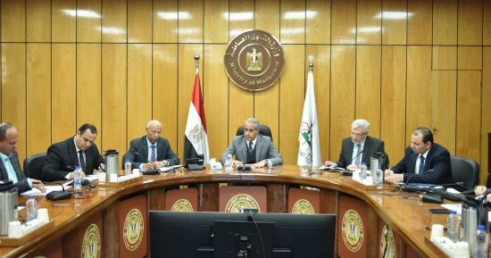وزير القوى العاملة يوجه بسرعة إعداد رؤية متكاملة لإدماج ذوى الهمم بسوق العمل