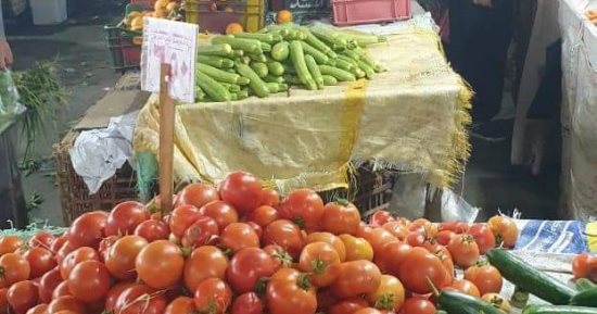 ضبط 104 مخالفات تموينية خلال عدة حملات على أسواق دمياط.. صور