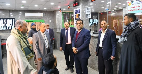 نائب محافظ قنا يتفقد المركز التكنولوجى ومجمع الخدمات ووحدة التقنين بالوقف