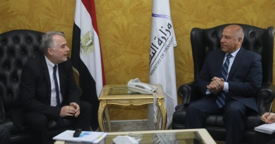 وزير النقل يستقبل المدير العام للاتحاد الدولى للسكك الحديدية لبحث التعاون