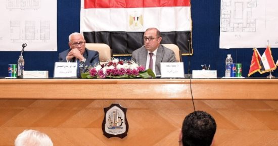 محافظ بورسعيد يترأس قرعة مول الملابس المستعملة الجديد
