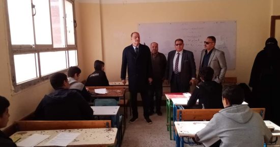 انتظام امتحانات الشهادة الإعدادية بالإسماعيلية فى مادتى الجبر والكمبيوتر 