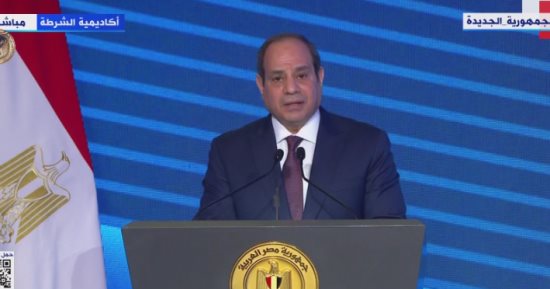 الرئيس السيسى: الله حمى مصر وفيه بلاد بقالها 20 سنة غير قادرة على العبور