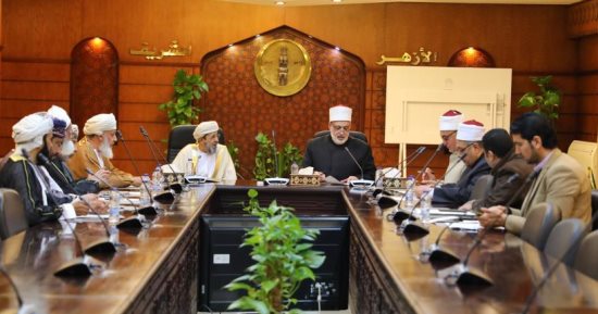 وكيل الأزهر يلتقى وفد وزارة الأوقاف والشئون الدينية العمانية لبحث التعاون المشترك