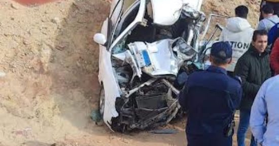 مصرع شخص وإصابة آخر نتيجة تصادم سيارتين على طريق الإسماعيلية السويس 