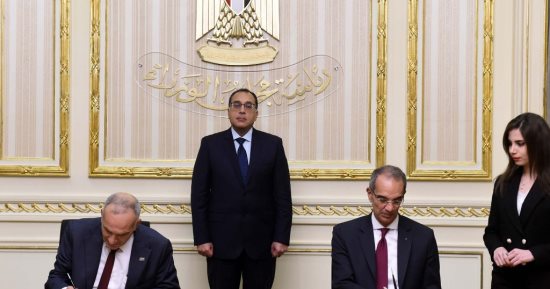 رئيس الوزراء يشهد توقيع مذكرة تعاون بين مصر وفلسطين فى مجال الاتصالات والبريد