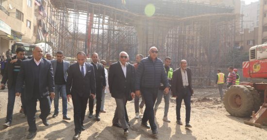 الجيزة: تخصيص المساحات أسفل محور عمرو بن العاص لإقامة ساحات انتظار للسيارات