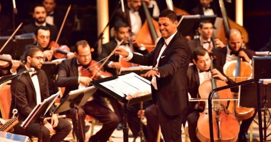 فرحات لـ تليفزيون "اليوم السابع "عمرو دياب ساعدنى فى تقبل الجمهور لمزيكتى