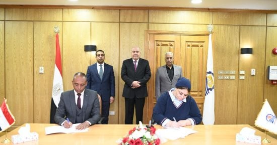 محافظ قنا يشهد توقيع بروتوكول تعاون لإنشاء مركز خدمي حضاري بنقادة 
