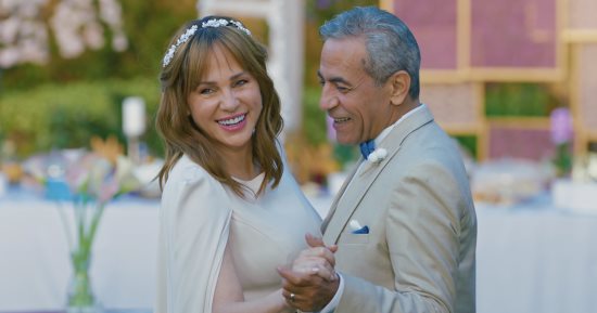 مسلسل "وبينا ميعاد" الحلقة 18.. مقلب عصير البرتقال لنادية وحسن 