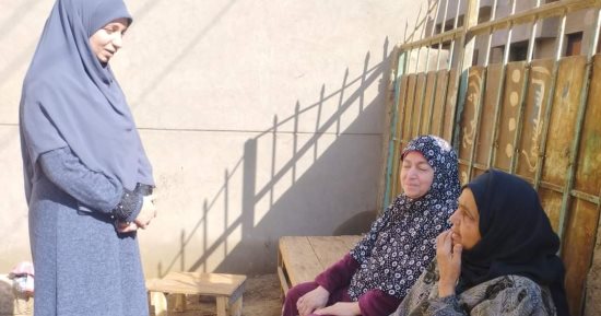 حياة كريمة فى بنى سويف.. القومى للمرأة يؤهل سيدات القرى للتمكين اقتصاديا.. تنفيذ حملات الإرشاد الأسرى والتنشئة المتوازنة.. ومقرر الفرع بالمحافظة: نستهدف تدريب السيدات على الشمول المالي والتحول الرقمي
