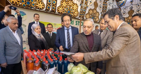 رئيس جامعة طنطا يفتتح منفذ بيع السلع الغذائية بمجمع الكليات بسبرباى