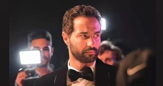 كريم فهمى: بخاف من الحسد.. وهذا سبب عدم نشر صور بناتى على السوشيال ميديا