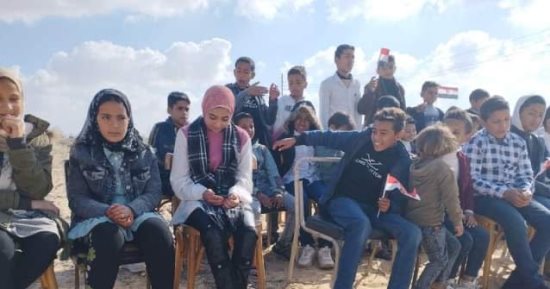 أهالى قرية قاطية بشمال سيناء ينظمون احتفالا بعيد الشرطة