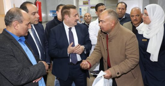 محافظ المنوفية يحيل 112 من العاملين بمستشفى جراحة المخ والأعصاب للتحقيق