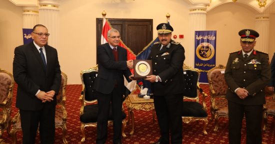 رئيس جامعة الزقازيق يهنئ مدير أمن الشرقية بذكرى عيد الشرطة