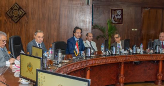 مجلس جامعة طنطا يستعرض تقريرا حول دور نظم التعليم عن بعد فى دعم العملية التعليمية