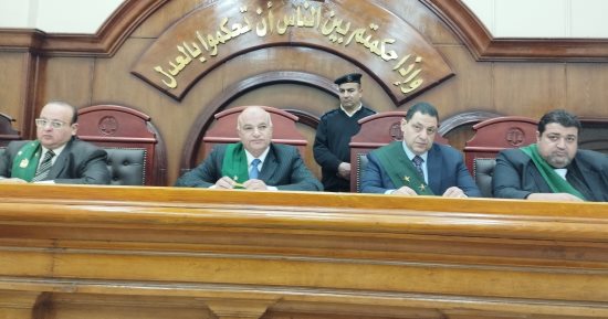 المشدد 10 سنوات لـ8 متهمين بسرقة دراجة نارية من سائق بالإكراه فى الشرقية
