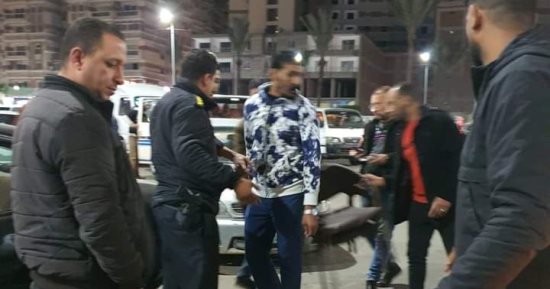 غلق 4 محال تجارية مخالفة ورفع 200 حالة إشغال طريق بالمنتزه فى الإسكندرية