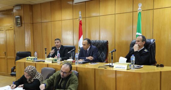 نائب محافظ المنيا يوجه برفع درجة الاستعداد تحسبا لسوء أحوال الطقس