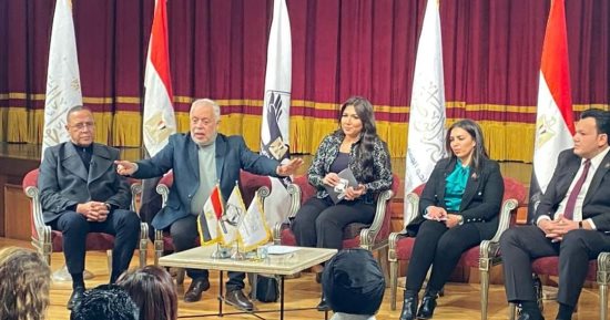 الفنان أشرف زكي: الشركة المتحدة تلعب دورا فى الحفاظ على رصيد السينما