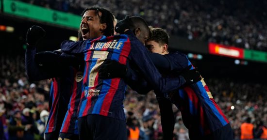 برشلونة ضيفا على جيرونا من أجل الحفاظ على صدارة الدوري الإسباني