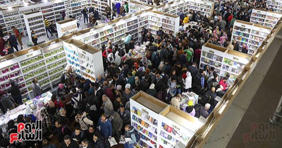كيف تقضى يومك فى معرض القاهرة للكتاب.. فعاليات اليوم الثالث