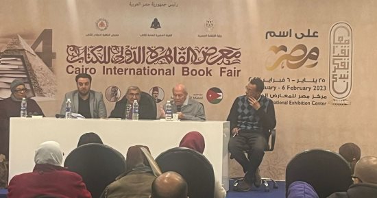 مناقشة "لا شيء هنا".. مشاركون: كتاب خيرى حسن يحمل الكثير من الشجون
