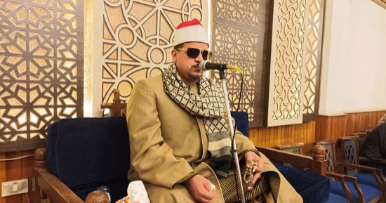 الشيخ ممدوح عامر يتلو آيات من القرآن الكريم فى عزاء الزميل علام عبدالغفار