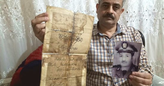 ذكريات لا تنسى.. "اليوم السابع" داخل منزل الأومباشى محمد حافظ أحد أبطال معركة بلوكات النظام فى الإسماعيلية.. واجه مع زملائه فى البوليس قوات الاحتلال البريطانى ورفض الاستسلام بعد إصابته.. وكرمه الملك فاروق.. صور