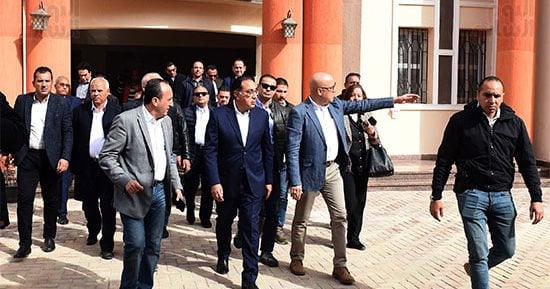 رئيس الوزراء يتفقد مدينة حدائق العاصمة