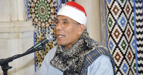 الشيخ الطاروطي قارئا لقرآن فجر يوم الأحد بالإذاعة المصرية