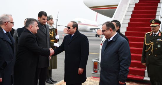 أول زيارة لرئيس مصرى منذ استقلالها.. الرئيس السيسي يصل أرمينيا 