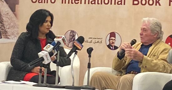حسين فهمى بندوة معرض الكتاب: صلاح جاهين عبقرى فى كتابة الكلمات